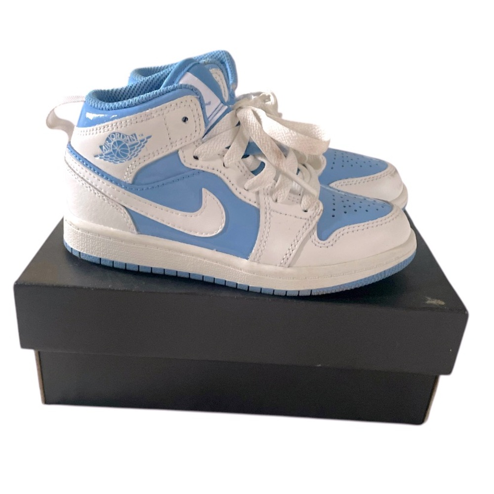 Air Jordan 1 Mid SE Legend Blue Little Kids Size 11.5C